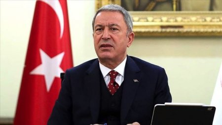 Hulusi Akar: “Türkiyə terrorla mübarizədə tək qaldı”