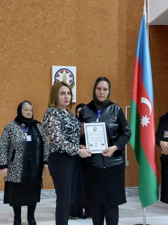 Göyçay rayonunda çalışan bir qrup media nümayəndəsi Vətən müharibəsinin informasiya cəbhəsində arxa cəbhədə göstərdiyi fəaliyyətə görə mükafatlandırılıb. Göyçay rayonunda çalışan bir qrup media nümayəndəsi Vətən müharibəsinin informasiya cəbhəsində arxa cəbhədə göstərdiyi fəaliyyətə görə mükafatlandırılıb.
