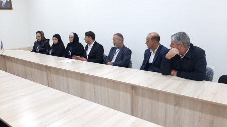 Göyçay rayonunda çalışan bir qrup media nümayəndəsi Vətən müharibəsinin informasiya cəbhəsində arxa cəbhədə göstərdiyi fəaliyyətə görə mükafatlandırılıb. Göyçay rayonunda çalışan bir qrup media nümayəndəsi Vətən müharibəsinin informasiya cəbhəsində arxa cəbhədə göstərdiyi fəaliyyətə görə mükafatlandırılıb.