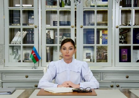 Mehriban Əliyevadan keçmiş məcburi köçkünlərlə görüşü ilə bağlı PAYLAŞIM Mehriban Əliyevadan keçmiş məcburi köçkünlərlə görüşü ilə bağlı PAYLAŞIM
