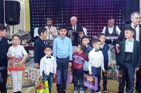 Novruz bayramı və Ramazan bayramı münasibəti ilə Hacı Tahir müəllim tərəfindən 15 şagird dinimizin vacib əməllərindən sayılan sünnət mərasimi keçirilmişdi Novruz bayramı və Ramazan bayramı münasibəti ilə Hacı Tahir müəllim tərəfindən 15 şagird dinimizin vacib əməllərindən sayılan sünnət mərasimi keçirilmişdi